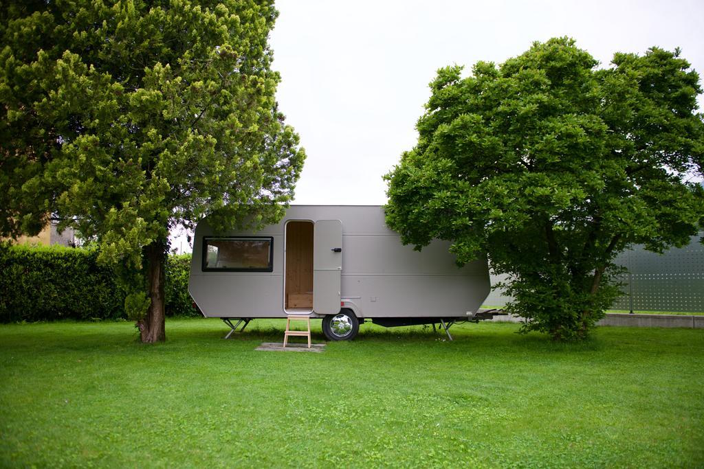 B&B Aura Rossa Quartino Exterior foto